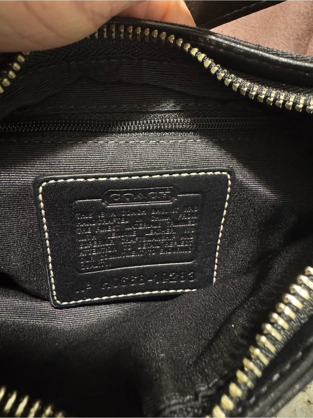 Coach Black Signature Canvas Shoulder Bag with Silver Hardware - Picture 4 of 4